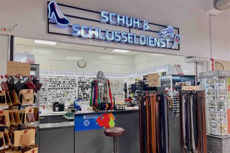 Zamkový servis Schuh und Schlüsseldienst v Königsbrunnu